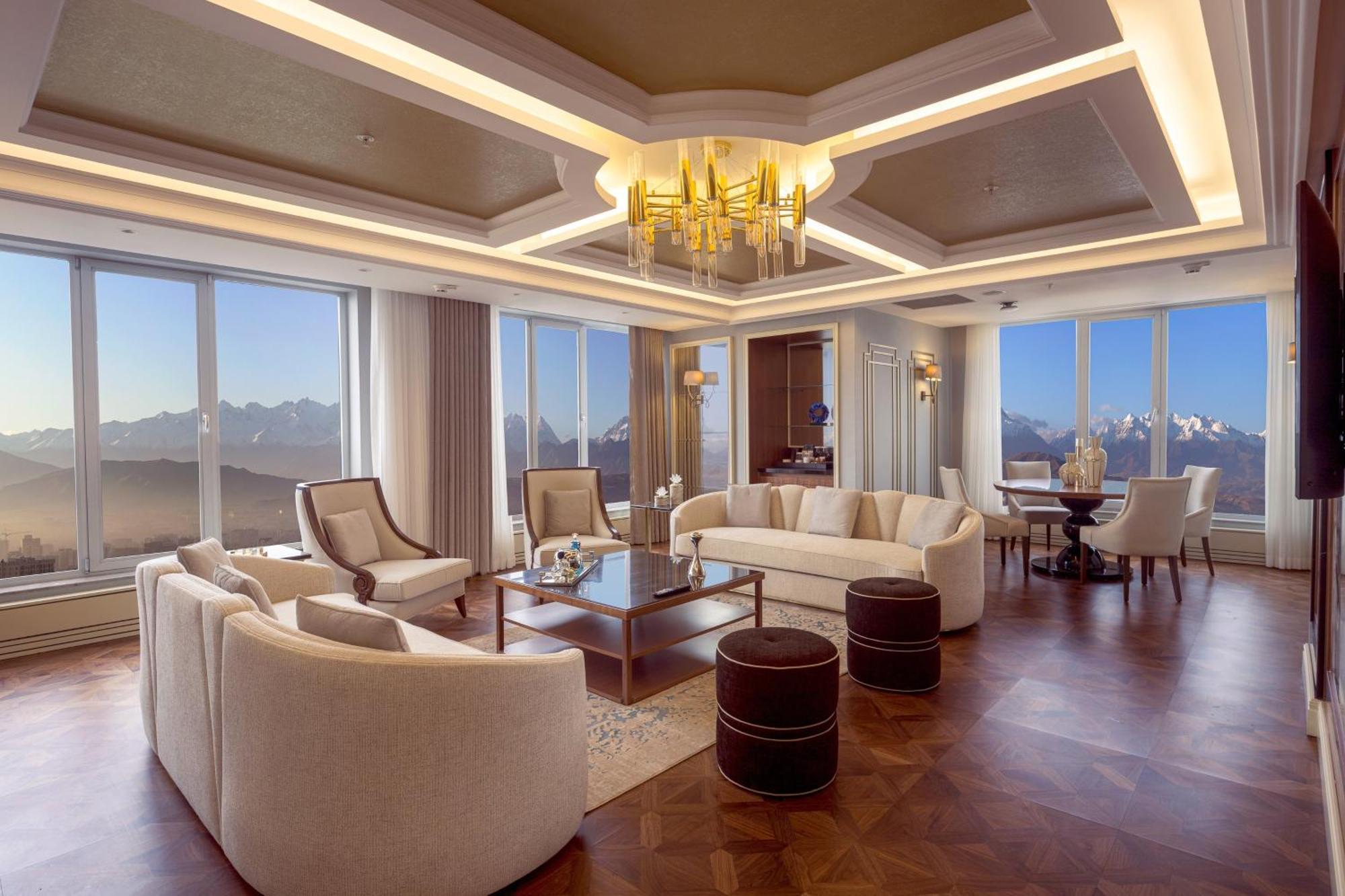 Sheraton Bishkek Exterior photo